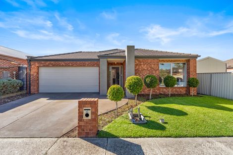 Property photo of 4 Farmdale Road Pakenham VIC 3810