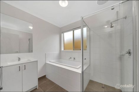 Property photo of 31 Laurel Crescent Carrum Downs VIC 3201