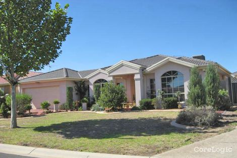 Property photo of 20 Kinnaird Court Taylors Lakes VIC 3038