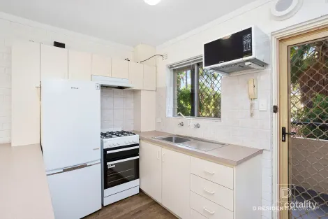 28/34 Davies Rd, Claremont, WA 6010