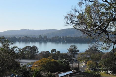 29 Hughes St, Point Clare, NSW 2250