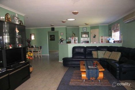 Property photo of 24 Tamworth Crescent Hoxton Park NSW 2171