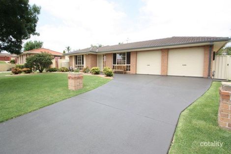 63 Sandpiper Cres, Claremont Meadows, NSW 2747