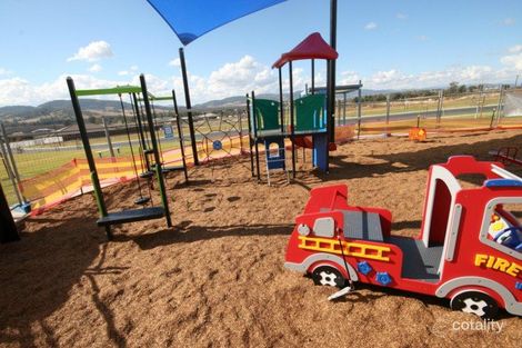 Property photo of 64 Falcon Drive Calala NSW 2340