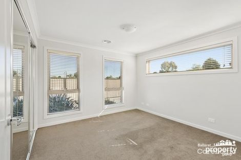 Property photo of 3 Yellowbox Court Sebastopol VIC 3356