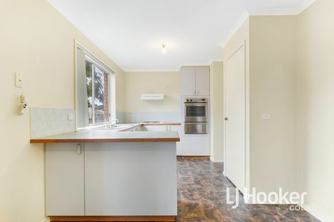Property photo of 58 Balmoral Way Pakenham VIC 3810