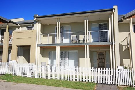 4 Gilbert St, Elderslie, NSW 2570