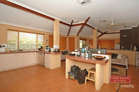 Property photo of 31 Houghton Drive Carramar WA 6031