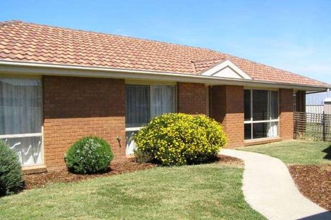 Property photo of 17 Madge Court Mooroopna VIC 3629