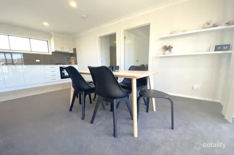 Property photo of 5 Searle Way Oran Park NSW 2570