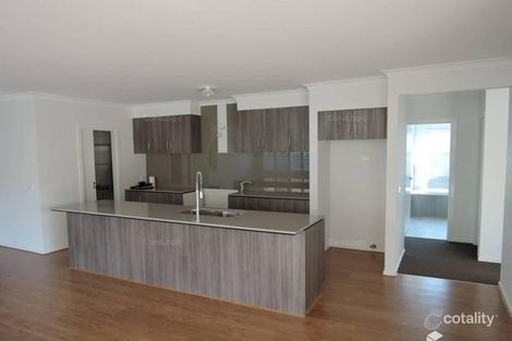 Property photo of 35 Greenleaf Circuit Tarneit VIC 3029