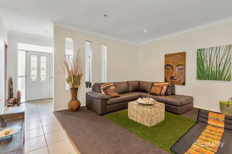 Property photo of 2 Baker-Finch Place Kensington Grove QLD 4341