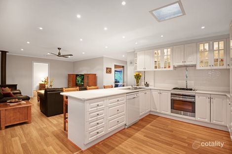 Property photo of 8 McComb Crescent Bayswater VIC 3153