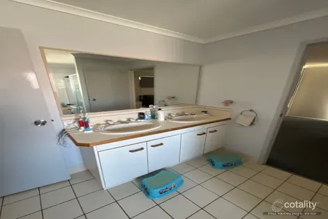 Property photo of 54 Shoreline Crescent Bargara QLD 4670