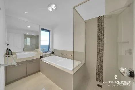 Property photo of 27 Rafter Drive St Albans VIC 3021