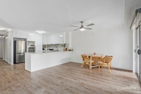 Property photo of 5/22 Oleander Avenue Biggera Waters QLD 4216