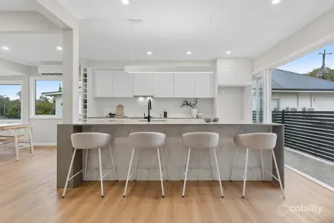 Property photo of 31 Boundary Road Indooroopilly QLD 4068