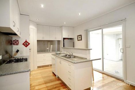 Property photo of 16 Thana Street Bentleigh East VIC 3165