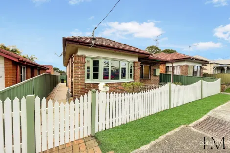 53 Barton St, Mayfield, NSW 2304