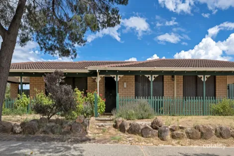 1 Gascoyne Dr, Gosnells, WA 6110