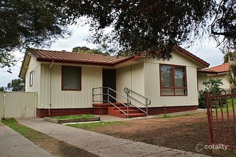 Property photo of 2 Owl Drive Murray Bridge SA 5253