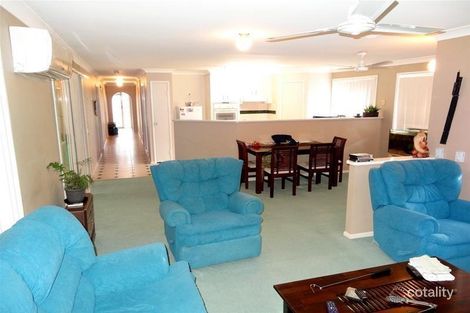 Property photo of 16 Acorn Crescent Flinders View QLD 4305