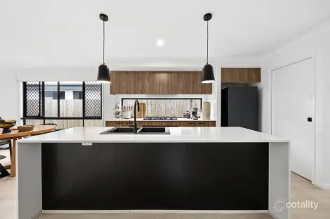Property photo of 62 Valley Crescent Palmview QLD 4553