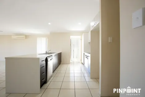 Property photo of 6 Halifax Place Rural View QLD 4740