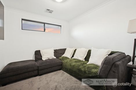 Property photo of 3 Lucent Place Mandogalup WA 6167