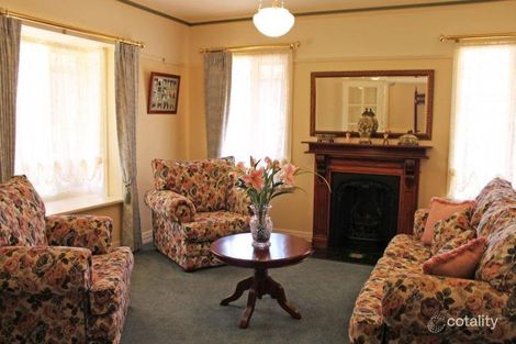 Property photo of 11 Conron Grove Doreen VIC 3754