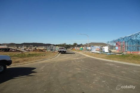 27 Wauchope Rd, Carnes Hill, NSW 2171