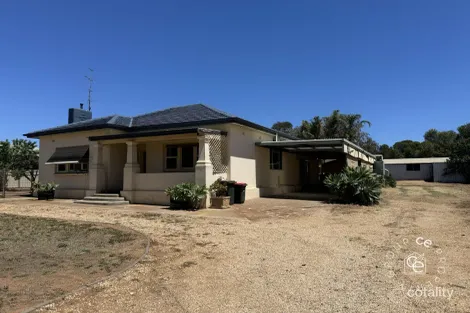 27 Randall St, Port Mannum, SA 5238