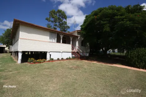 72 Stuart-Russell St, Mundubbera, QLD 4626