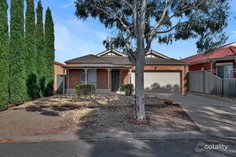 30 Dobell Cres, Caroline Springs, VIC 3023