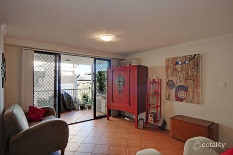 Property photo of 15/106 Linton Street Kangaroo Point QLD 4169