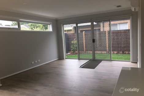 Property photo of 6B Castlegate Place Berwick VIC 3806