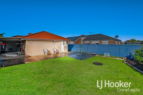 Property photo of 12 River Red Grove Pakenham VIC 3810