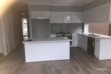 Property photo of 6B Castlegate Place Berwick VIC 3806