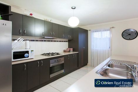 Property photo of 67 Calais Circuit Cranbourne West VIC 3977