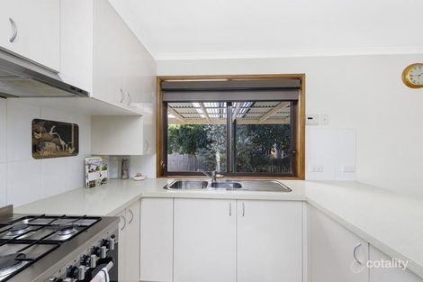 Property photo of 4 Chardonay Place Queanbeyan West NSW 2620