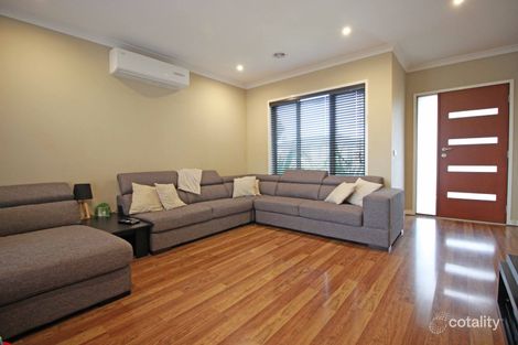 Property photo of 54 Mannavue Boulevard Cranbourne North VIC 3977