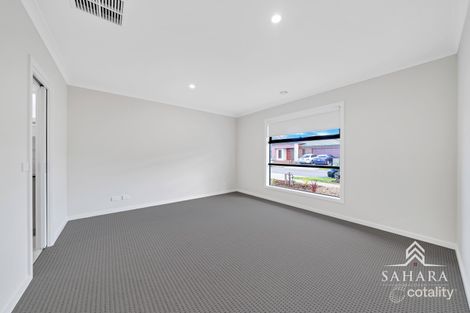 Property photo of 32 Bishopsgate Avenue Tarneit VIC 3029