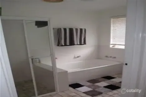 Property photo of 19 Culla Culla Street Battery Hill QLD 4551