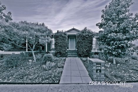 Property photo of 23 The Parkway Pakenham VIC 3810