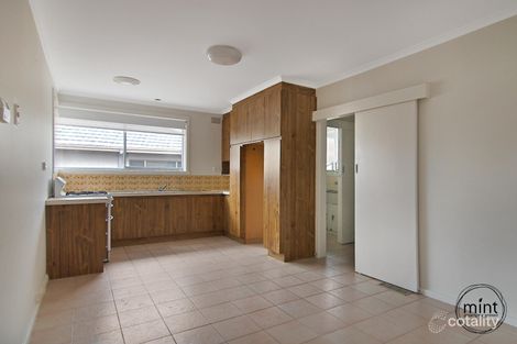 Property photo of 3 Waratah Street Thomastown VIC 3074