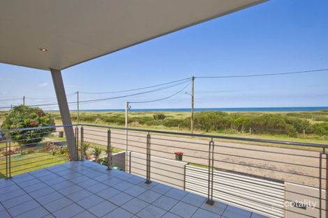 Property photo of 30 Eames Avenue Stockton NSW 2295