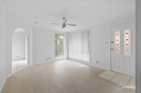 25b Valparaiso Ave, Toongabbie, NSW 2146