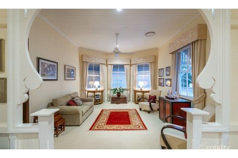 Property photo of 65 Birdwood Terrace Auchenflower QLD 4066