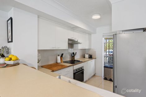 Property photo of 3/215 Cottesloe Drive Mermaid Waters QLD 4218