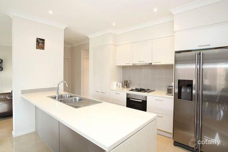 Property photo of 22 Eloura Circuit Taylors Hill VIC 3037